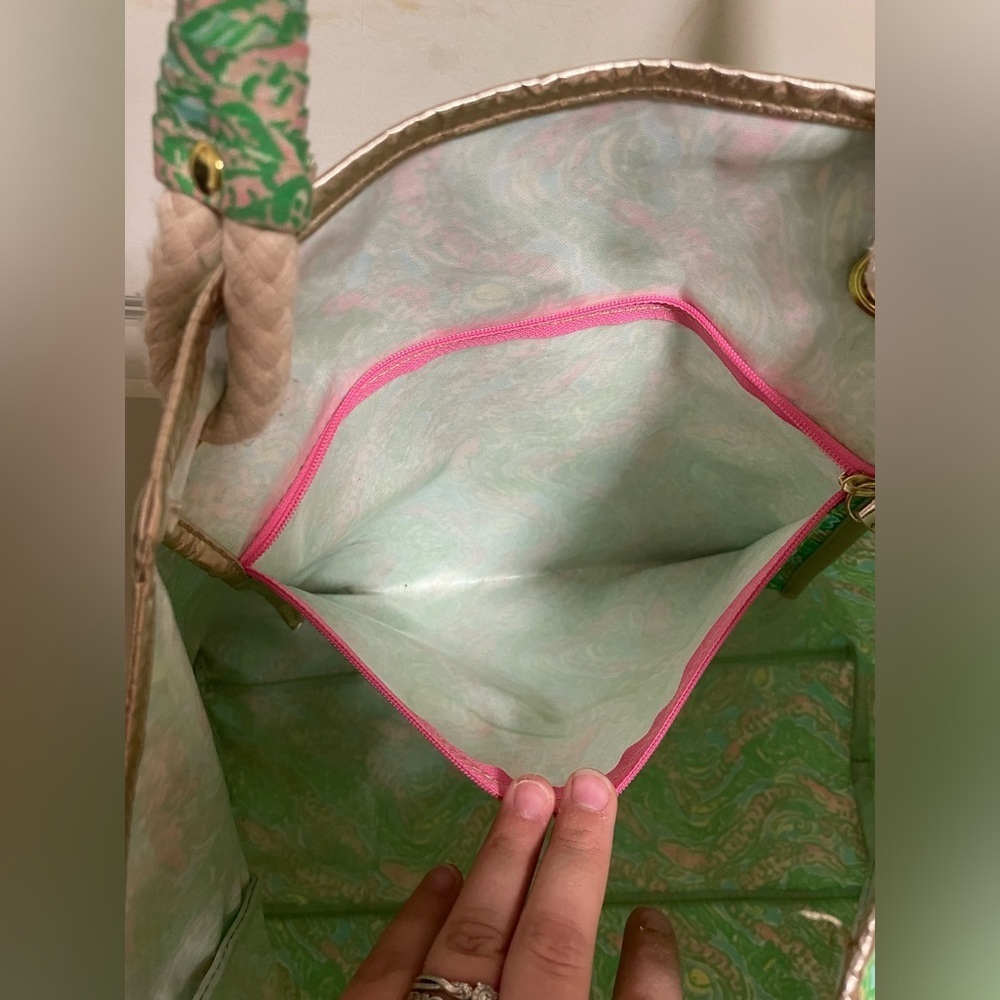 Lilly Pulitzer Green and Pink Tote Bag - Picture 13 of 13